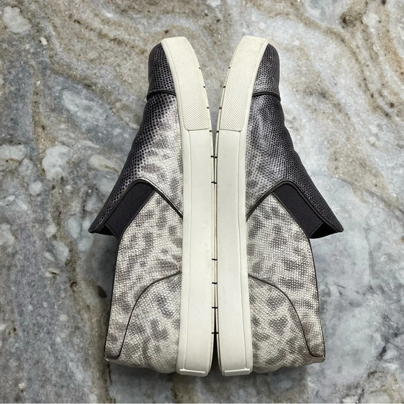 VINCE Payer Embossed Pointed Toe Slip On Sneaker Silvergray Women’s 5.5 - Picture 6 of 12